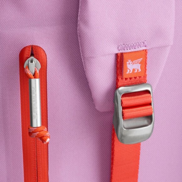 SOLD Stanley The All Day Madeleine Midi Cooler Backpack 20 Can 14.8 QT Lilac - Picture 5 of 8